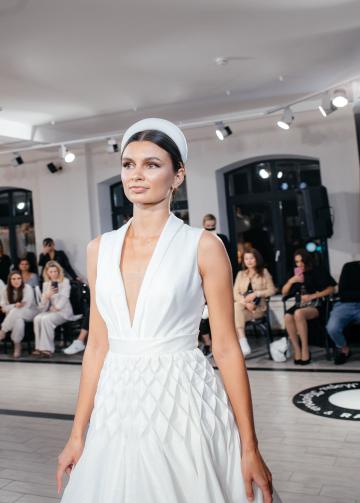 Объемный обруч с вуалью