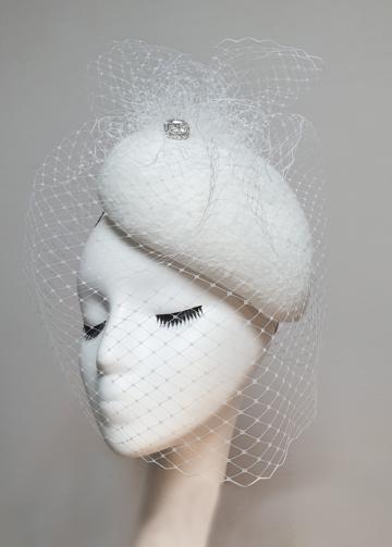 Шляпка с вуалью  "Blanc"