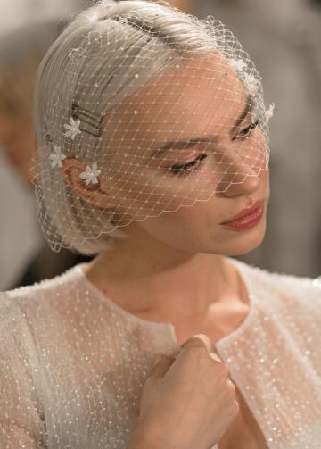 Свадебная вуаль в прическу
